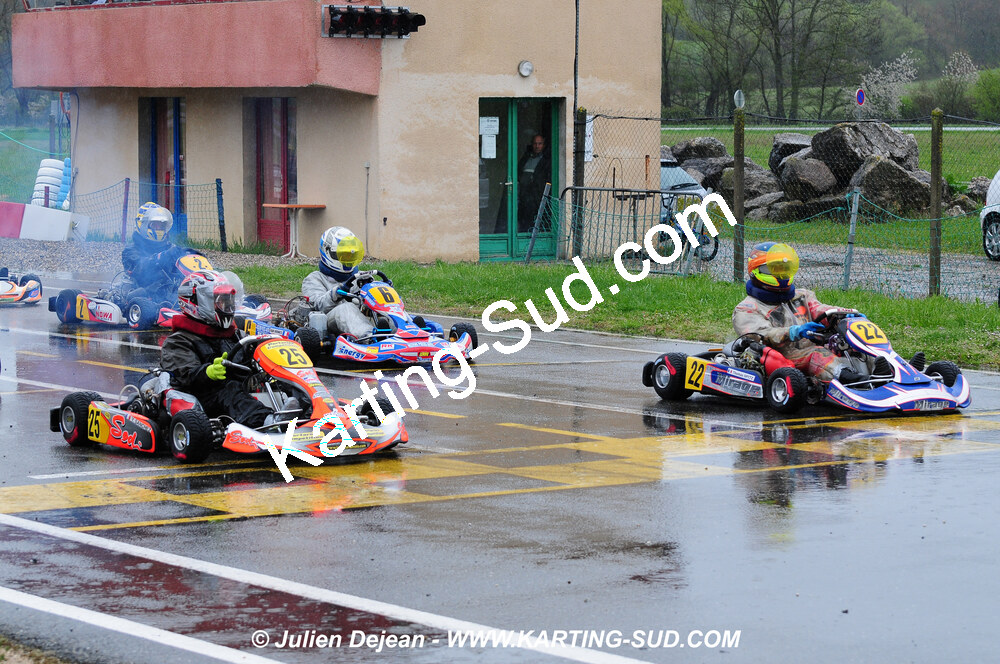 12/04/2009 : 1ère manche du Championnat Sud et 1ère manche du Championnat Régional Languedoc-Roussillon à Lavelanet (photos Julien Dejean) 2009 — karting