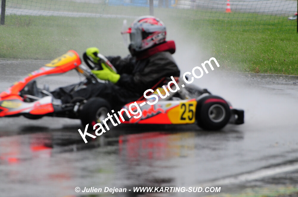 12/04/2009 : 1ère manche du Championnat Sud et 1ère manche du Championnat Régional Languedoc-Roussillon à Lavelanet (photos Julien Dejean) 2009 — karting