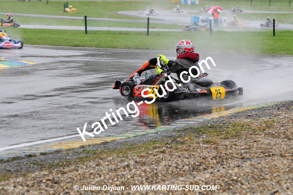 12/04/2009 : 1ère manche du Championnat Sud et 1ère manche du Championnat Régional Languedoc-Roussillon à Lavelanet (photos Julien Dejean) 2009 — karting