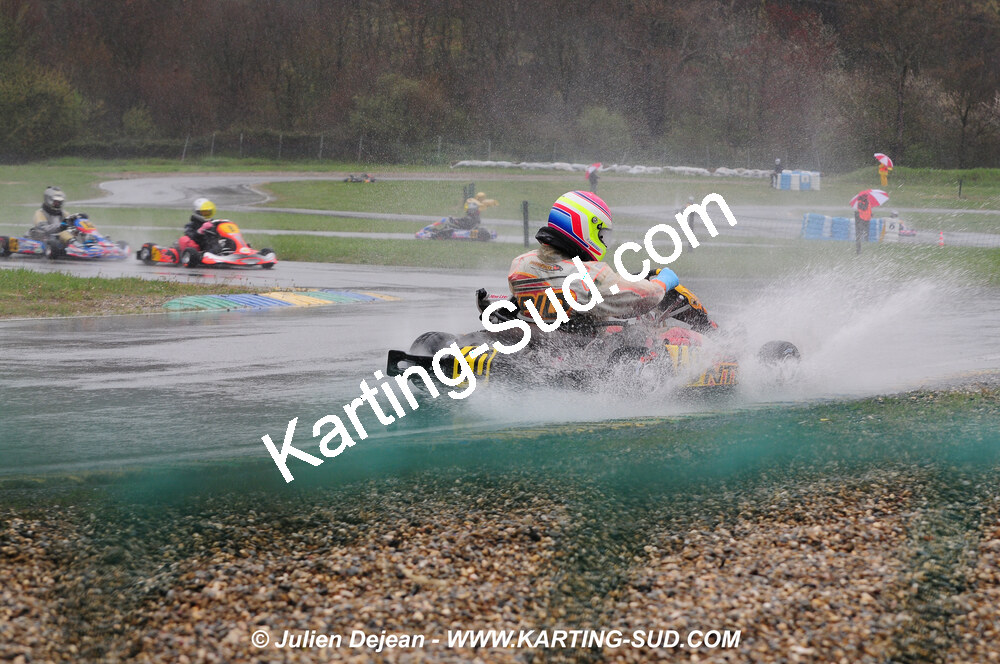 12/04/2009 : 1ère manche du Championnat Sud et 1ère manche du Championnat Régional Languedoc-Roussillon à Lavelanet (photos Julien Dejean) 2009 — karting