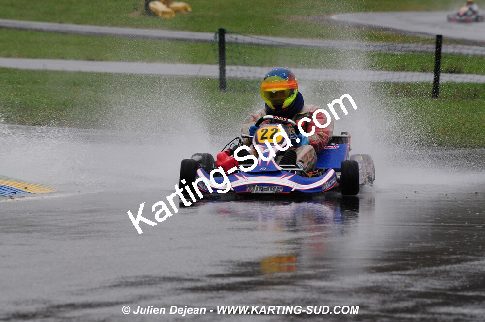 12/04/2009 : 1ère manche du Championnat Sud et 1ère manche du Championnat Régional Languedoc-Roussillon à Lavelanet (photos Julien Dejean) 2009 — karting