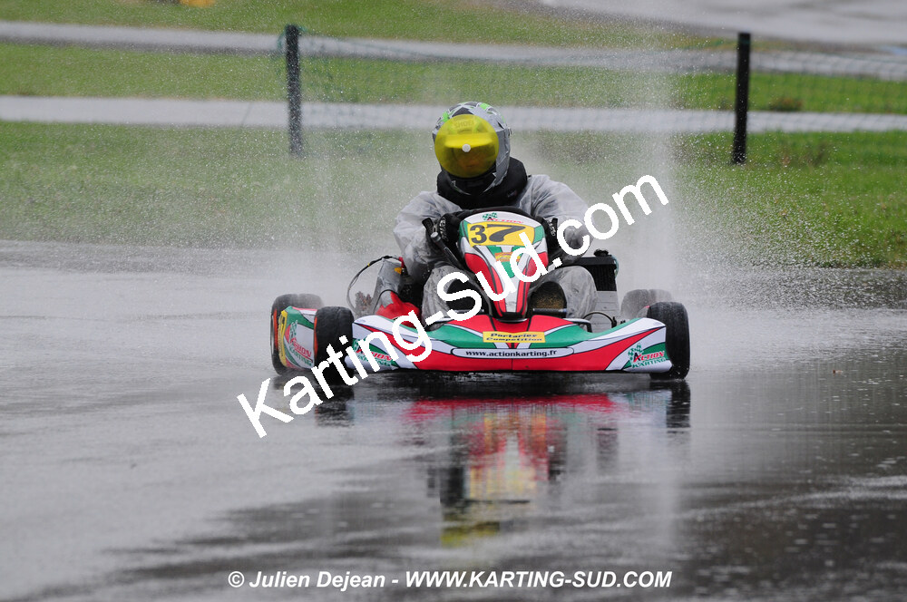 12/04/2009 : 1ère manche du Championnat Sud et 1ère manche du Championnat Régional Languedoc-Roussillon à Lavelanet (photos Julien Dejean) 2009 — karting