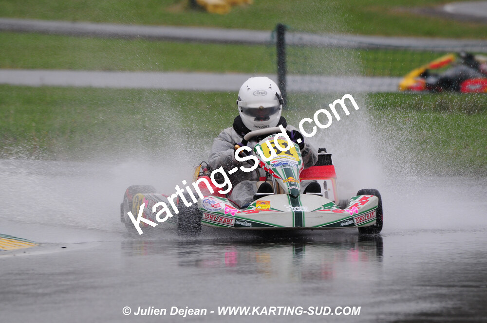 12/04/2009 : 1ère manche du Championnat Sud et 1ère manche du Championnat Régional Languedoc-Roussillon à Lavelanet (photos Julien Dejean) 2009 — karting