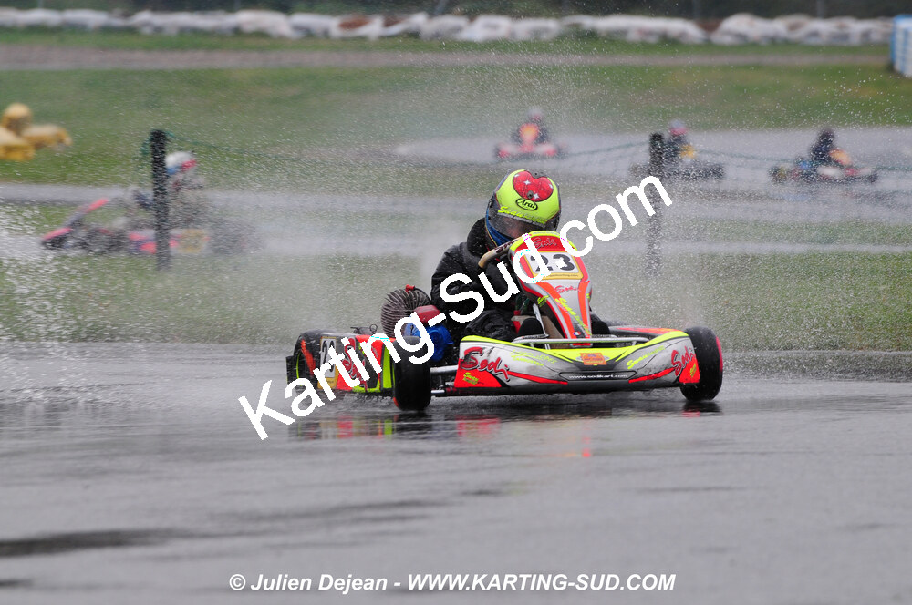 12/04/2009 : 1ère manche du Championnat Sud et 1ère manche du Championnat Régional Languedoc-Roussillon à Lavelanet (photos Julien Dejean) 2009 — karting