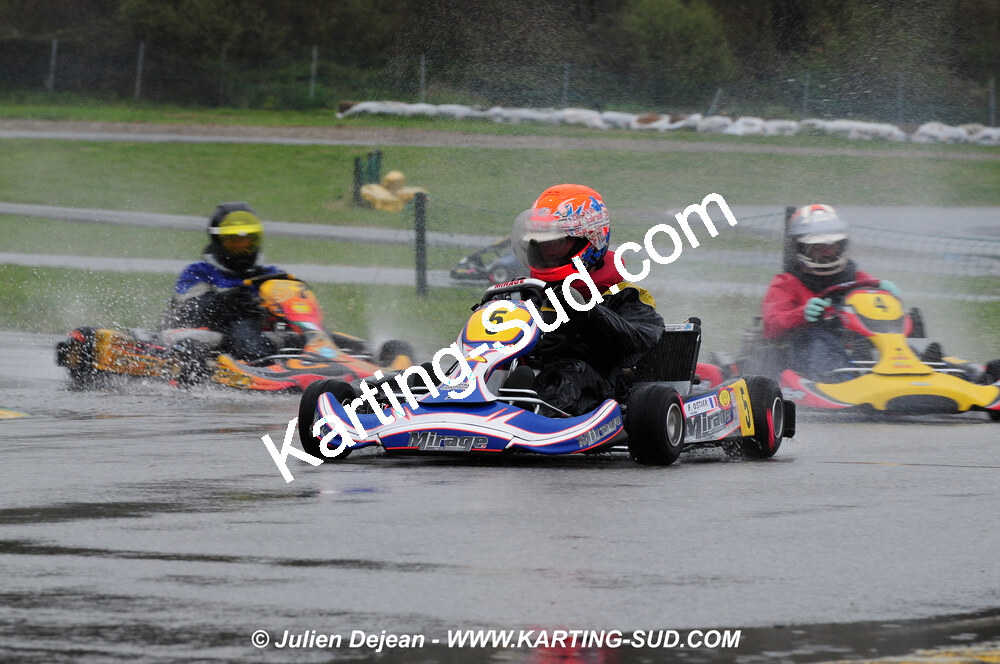 12/04/2009 : 1ère manche du Championnat Sud et 1ère manche du Championnat Régional Languedoc-Roussillon à Lavelanet (photos Julien Dejean) 2009 — karting