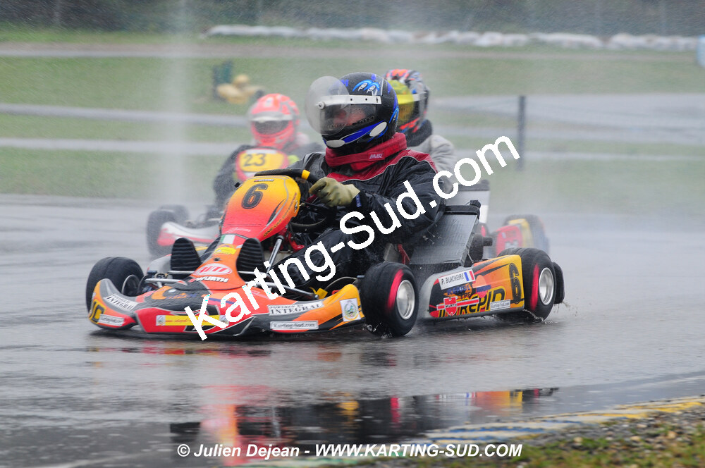 12/04/2009 : 1ère manche du Championnat Sud et 1ère manche du Championnat Régional Languedoc-Roussillon à Lavelanet (photos Julien Dejean) 2009 — karting