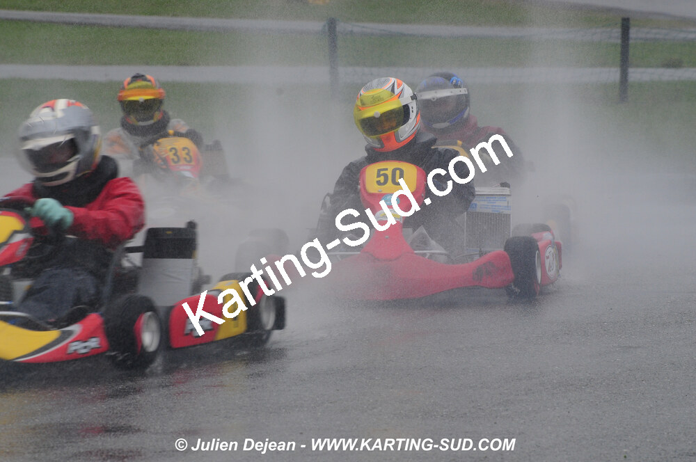 12/04/2009 : 1ère manche du Championnat Sud et 1ère manche du Championnat Régional Languedoc-Roussillon à Lavelanet (photos Julien Dejean) 2009 — karting