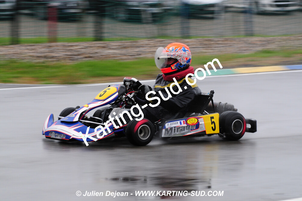 12/04/2009 : 1ère manche du Championnat Sud et 1ère manche du Championnat Régional Languedoc-Roussillon à Lavelanet (photos Julien Dejean) 2009 — karting