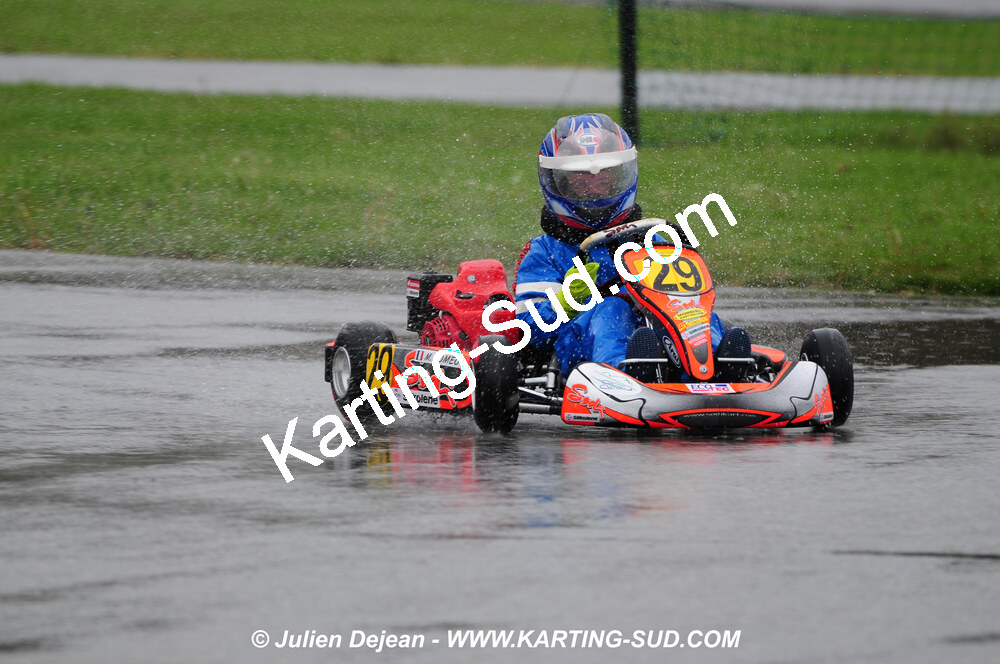 12/04/2009 : 1ère manche du Championnat Sud et 1ère manche du Championnat Régional Languedoc-Roussillon à Lavelanet (photos Julien Dejean) 2009 — karting
