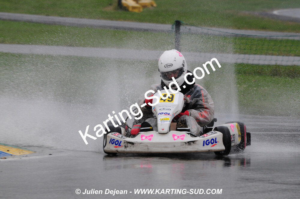 12/04/2009 : 1ère manche du Championnat Sud et 1ère manche du Championnat Régional Languedoc-Roussillon à Lavelanet (photos Julien Dejean) 2009 — karting