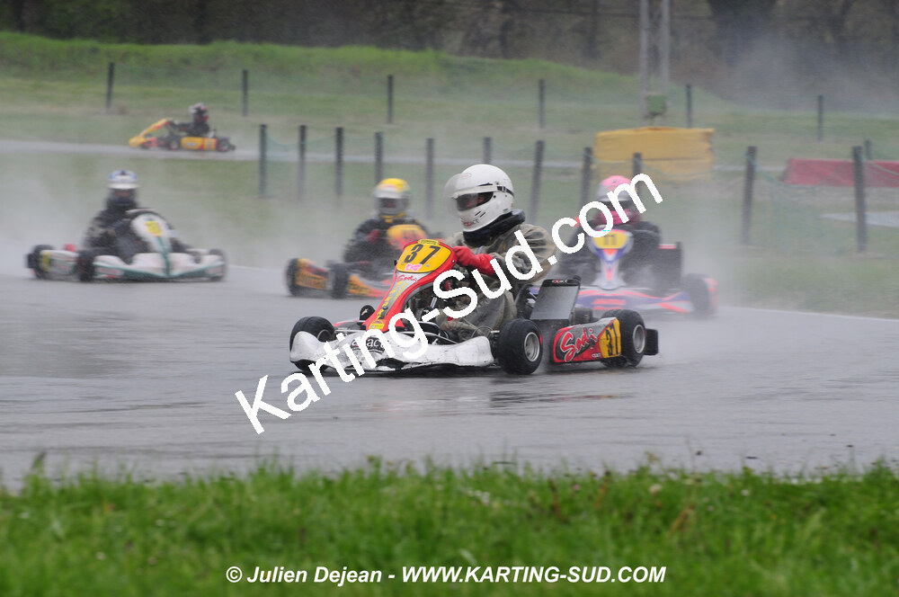 12/04/2009 : 1ère manche du Championnat Sud et 1ère manche du Championnat Régional Languedoc-Roussillon à Lavelanet (photos Julien Dejean) 2009 — karting