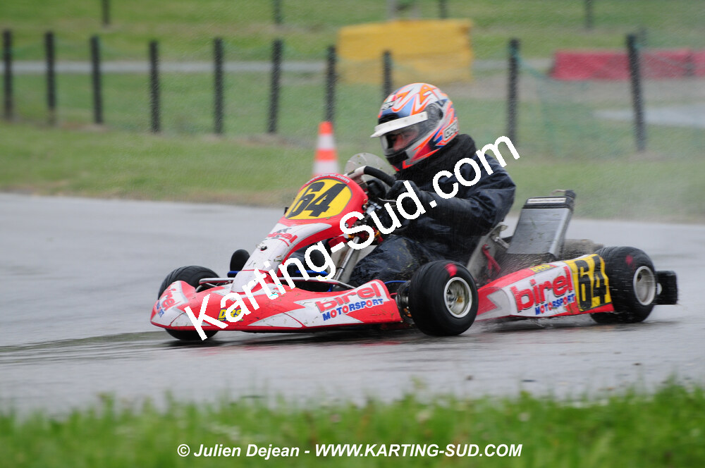 12/04/2009 : 1ère manche du Championnat Sud et 1ère manche du Championnat Régional Languedoc-Roussillon à Lavelanet (photos Julien Dejean) 2009 — karting