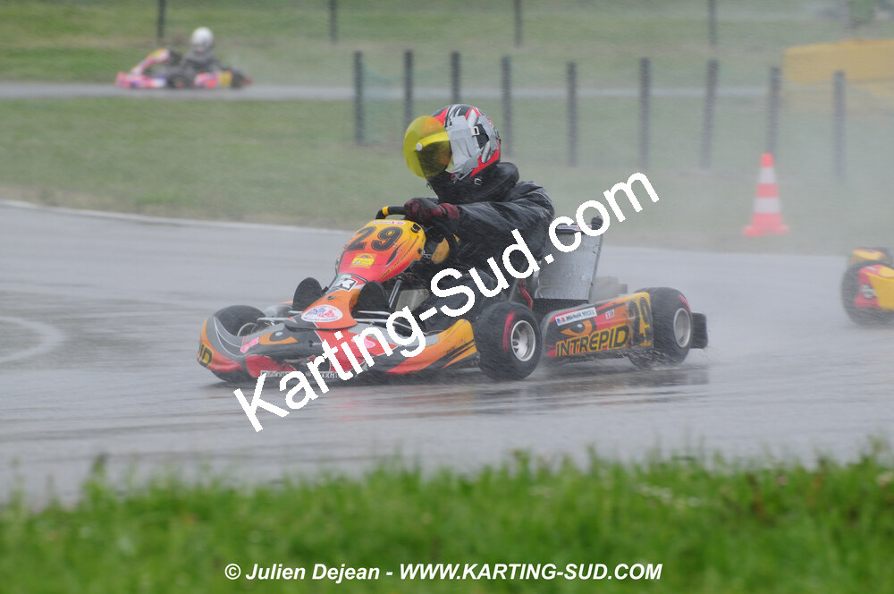 12/04/2009 : 1ère manche du Championnat Sud et 1ère manche du Championnat Régional Languedoc-Roussillon à Lavelanet (photos Julien Dejean) 2009 — karting
