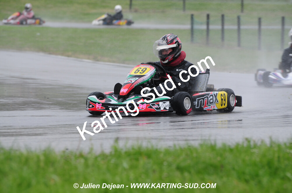 12/04/2009 : 1ère manche du Championnat Sud et 1ère manche du Championnat Régional Languedoc-Roussillon à Lavelanet (photos Julien Dejean) 2009 — karting