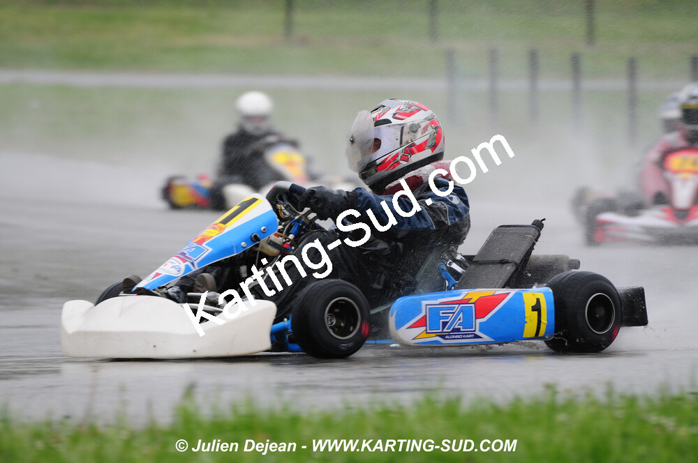 12/04/2009 : 1ère manche du Championnat Sud et 1ère manche du Championnat Régional Languedoc-Roussillon à Lavelanet (photos Julien Dejean) 2009 — karting