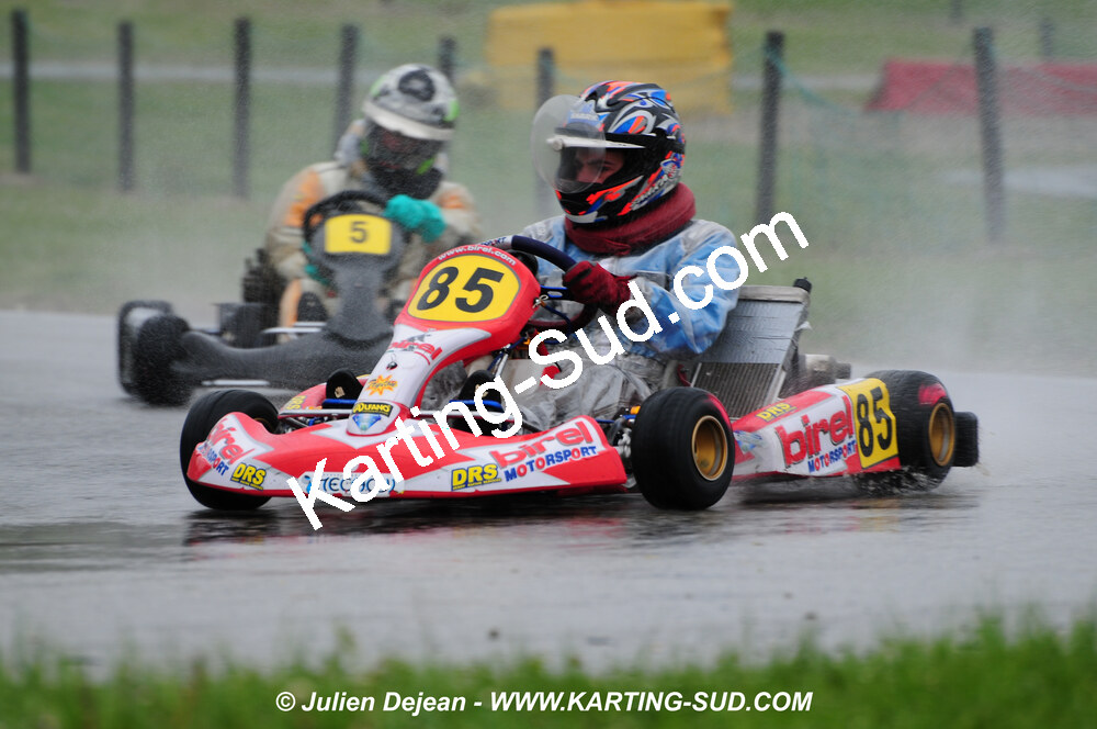 12/04/2009 : 1ère manche du Championnat Sud et 1ère manche du Championnat Régional Languedoc-Roussillon à Lavelanet (photos Julien Dejean) 2009 — karting