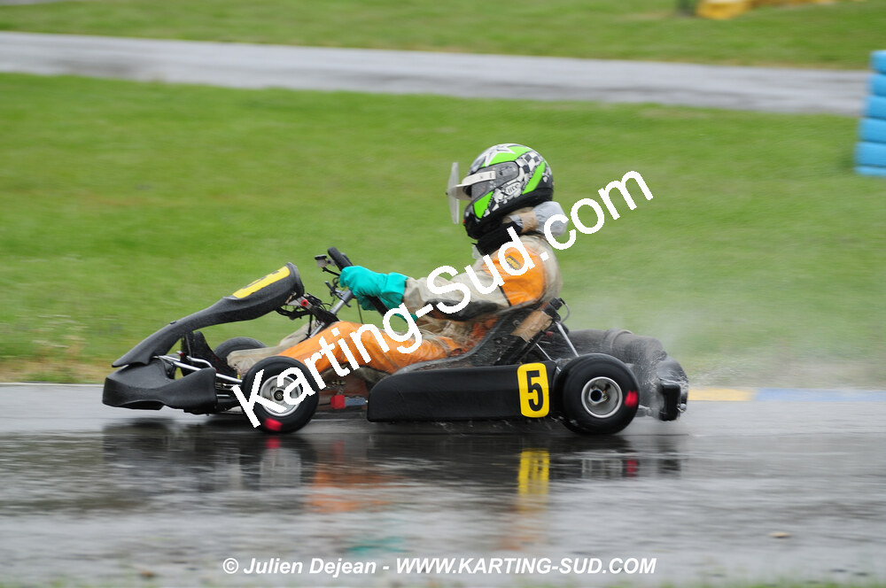 12/04/2009 : 1ère manche du Championnat Sud et 1ère manche du Championnat Régional Languedoc-Roussillon à Lavelanet (photos Julien Dejean) 2009 — karting