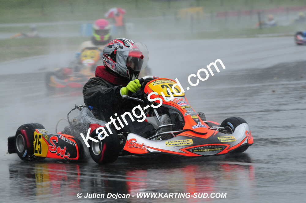 12/04/2009 : 1ère manche du Championnat Sud et 1ère manche du Championnat Régional Languedoc-Roussillon à Lavelanet (photos Julien Dejean) 2009 — karting