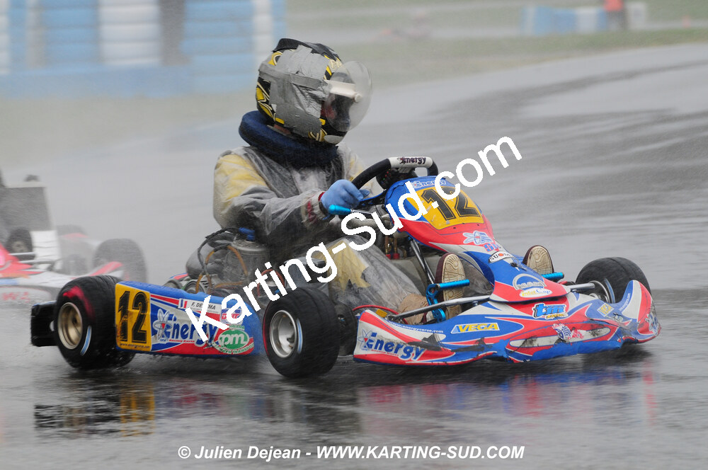 12/04/2009 : 1ère manche du Championnat Sud et 1ère manche du Championnat Régional Languedoc-Roussillon à Lavelanet (photos Julien Dejean) 2009 — karting