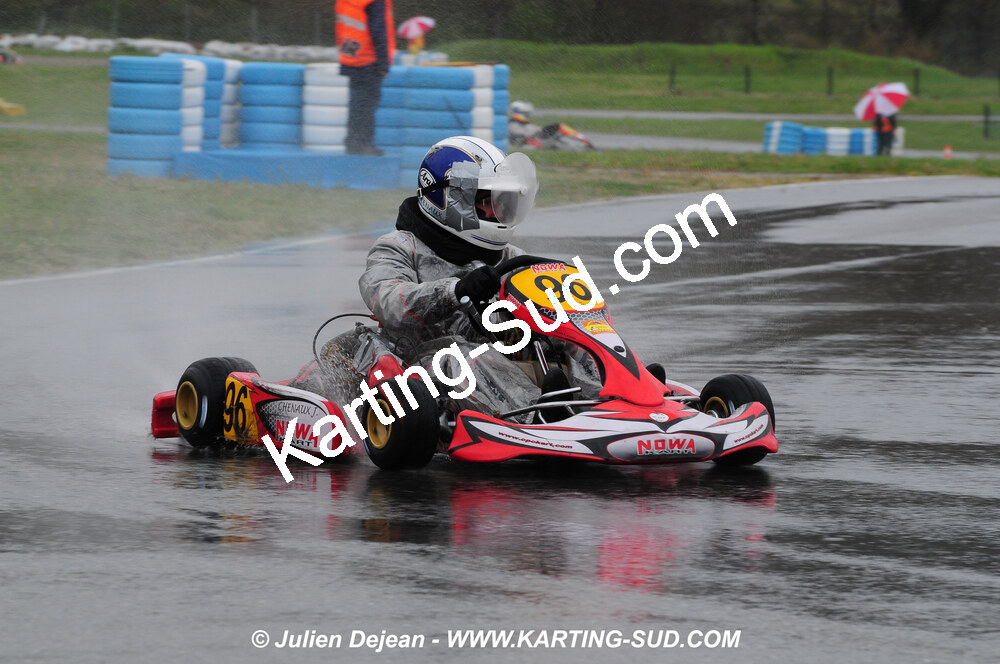 12/04/2009 : 1ère manche du Championnat Sud et 1ère manche du Championnat Régional Languedoc-Roussillon à Lavelanet (photos Julien Dejean) 2009 — karting