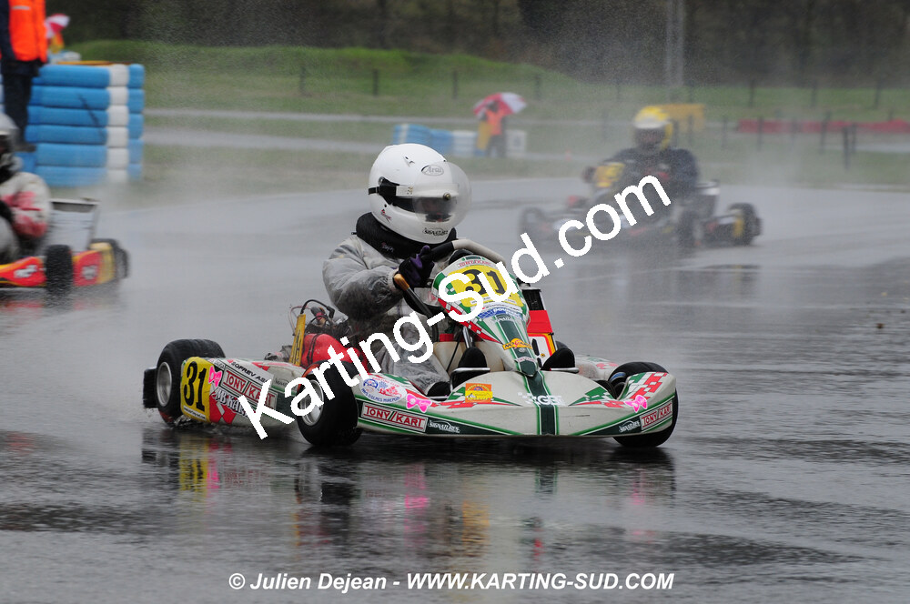 12/04/2009 : 1ère manche du Championnat Sud et 1ère manche du Championnat Régional Languedoc-Roussillon à Lavelanet (photos Julien Dejean) 2009 — karting