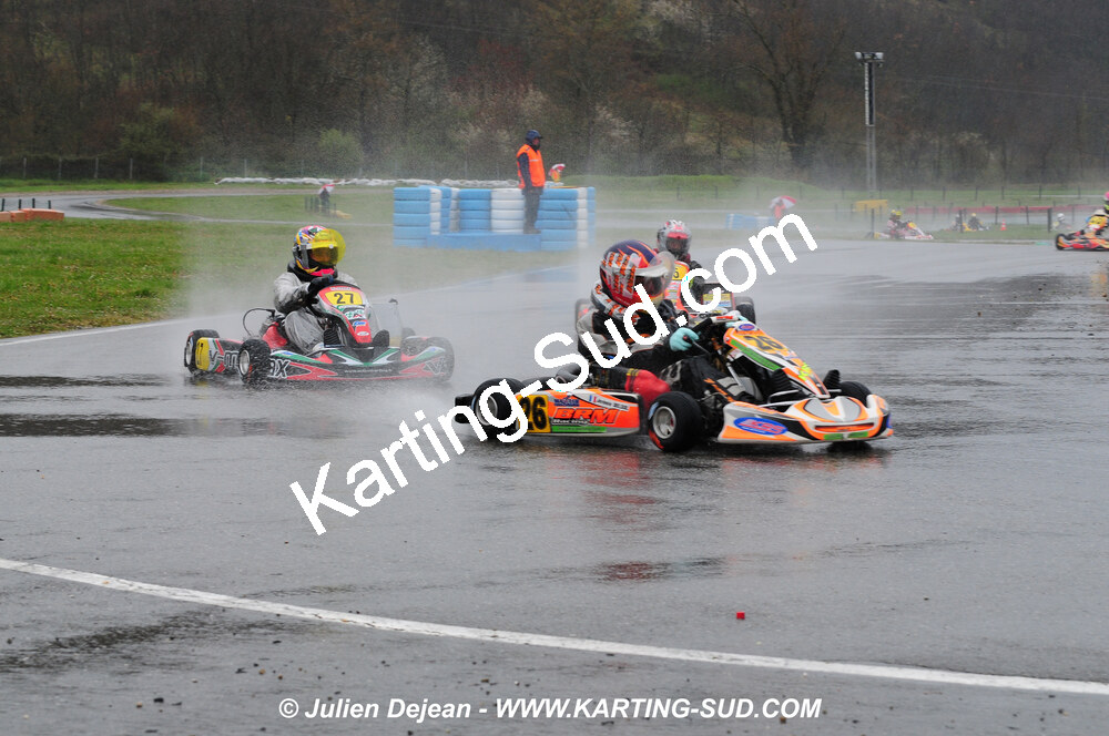 12/04/2009 : 1ère manche du Championnat Sud et 1ère manche du Championnat Régional Languedoc-Roussillon à Lavelanet (photos Julien Dejean) 2009 — karting