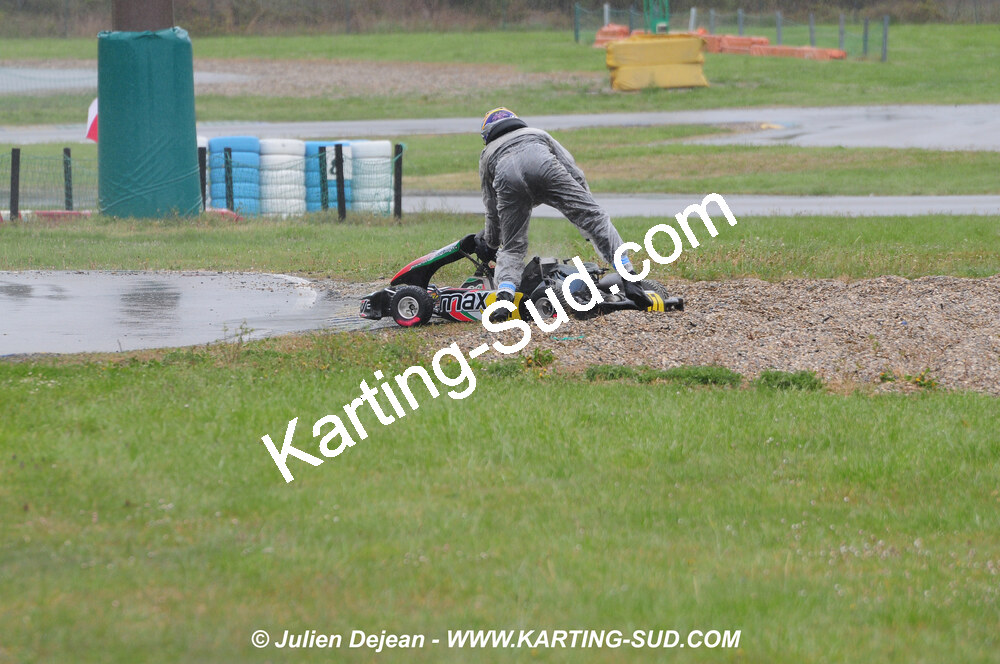 12/04/2009 : 1ère manche du Championnat Sud et 1ère manche du Championnat Régional Languedoc-Roussillon à Lavelanet (photos Julien Dejean) 2009 — karting