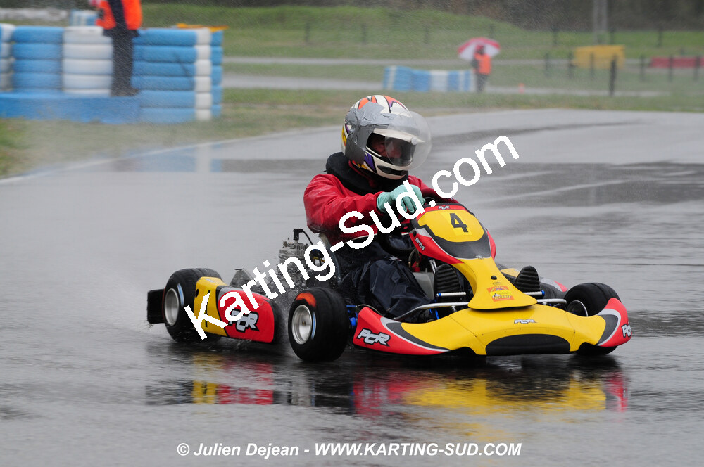 12/04/2009 : 1ère manche du Championnat Sud et 1ère manche du Championnat Régional Languedoc-Roussillon à Lavelanet (photos Julien Dejean) 2009 — karting