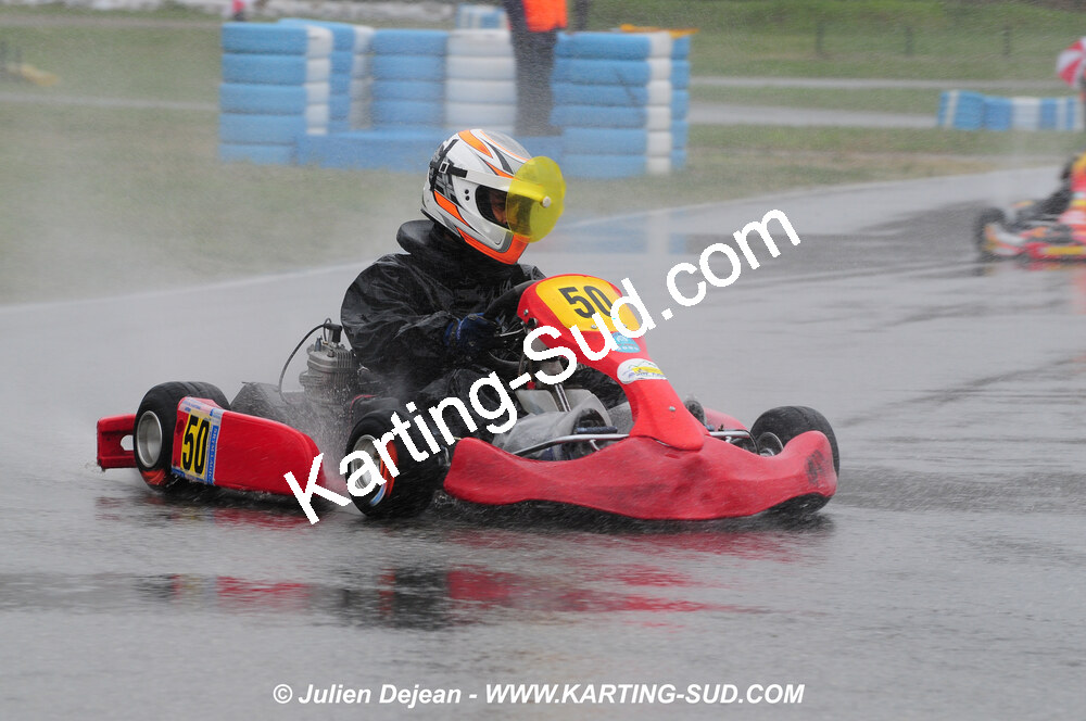 12/04/2009 : 1ère manche du Championnat Sud et 1ère manche du Championnat Régional Languedoc-Roussillon à Lavelanet (photos Julien Dejean) 2009 — karting