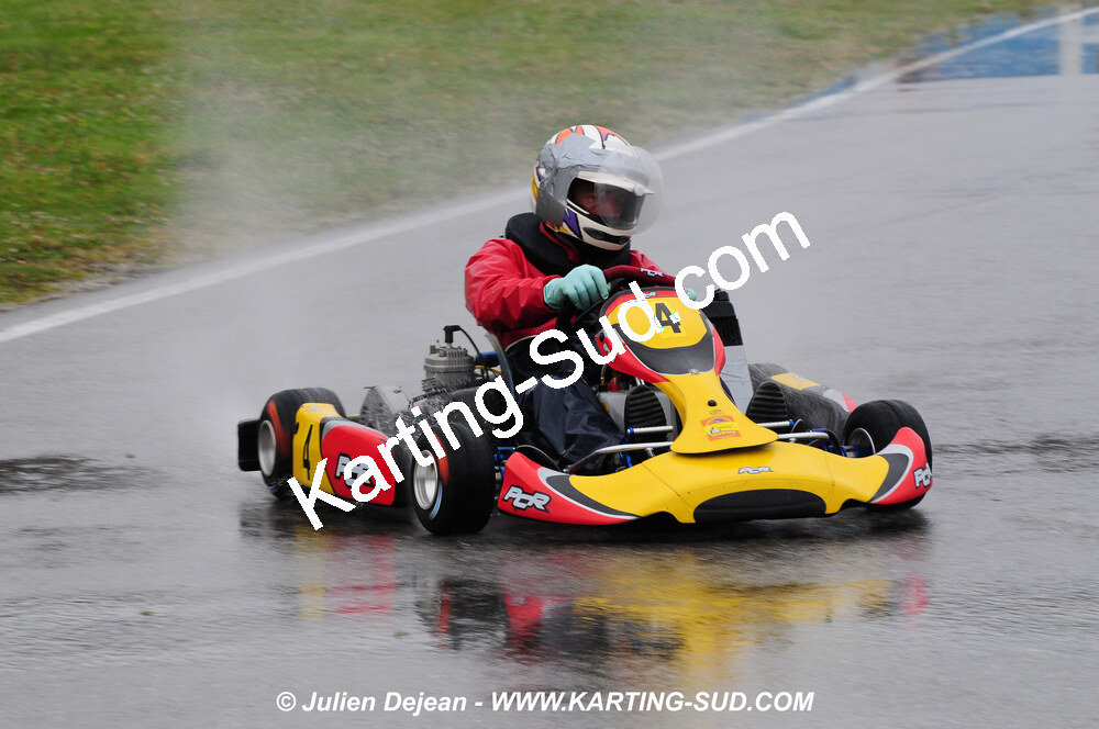 12/04/2009 : 1ère manche du Championnat Sud et 1ère manche du Championnat Régional Languedoc-Roussillon à Lavelanet (photos Julien Dejean) 2009 — karting