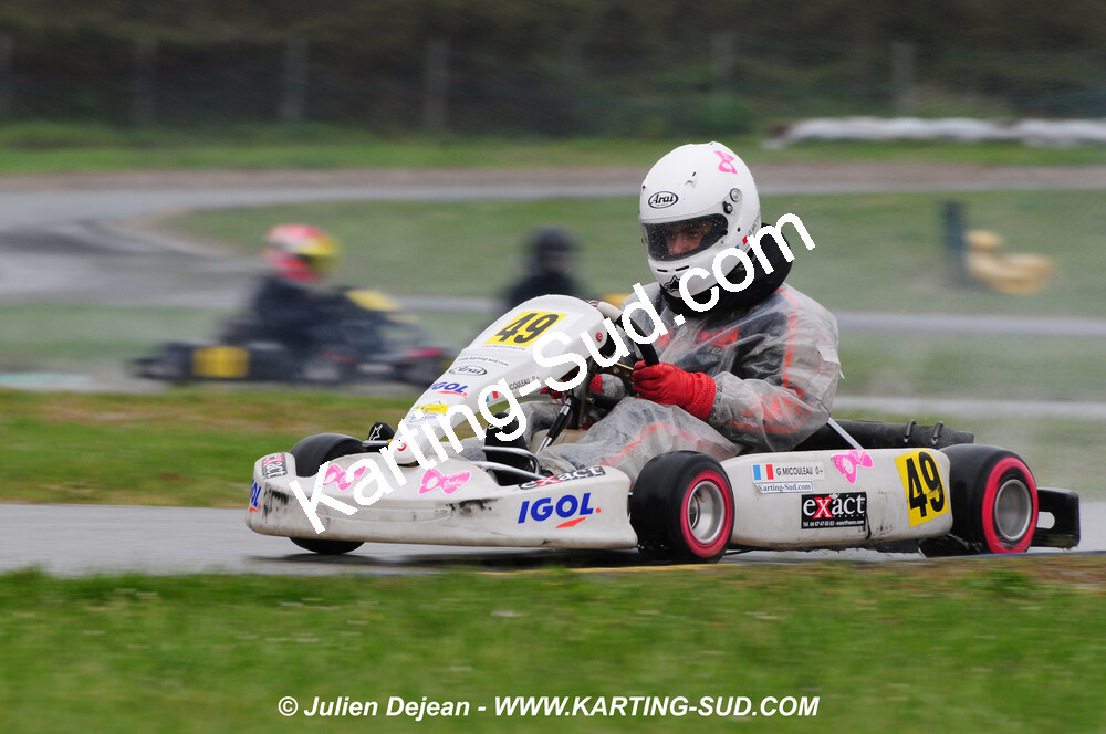 12/04/2009 : 1ère manche du Championnat Sud et 1ère manche du Championnat Régional Languedoc-Roussillon à Lavelanet (photos Julien Dejean) 2009 — karting