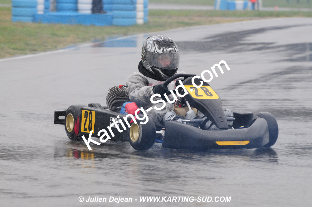 12/04/2009 : 1ère manche du Championnat Sud et 1ère manche du Championnat Régional Languedoc-Roussillon à Lavelanet (photos Julien Dejean) 2009 — karting