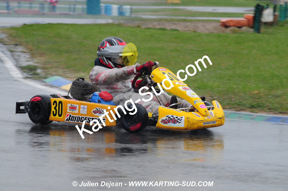 12/04/2009 : 1ère manche du Championnat Sud et 1ère manche du Championnat Régional Languedoc-Roussillon à Lavelanet (photos Julien Dejean) 2009 — karting