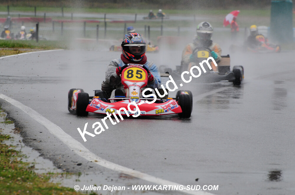 12/04/2009 : 1ère manche du Championnat Sud et 1ère manche du Championnat Régional Languedoc-Roussillon à Lavelanet (photos Julien Dejean) 2009 — karting