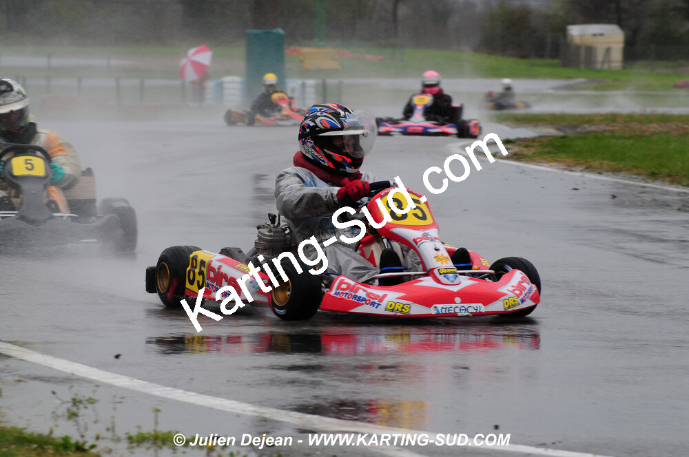12/04/2009 : 1ère manche du Championnat Sud et 1ère manche du Championnat Régional Languedoc-Roussillon à Lavelanet (photos Julien Dejean) 2009 — karting