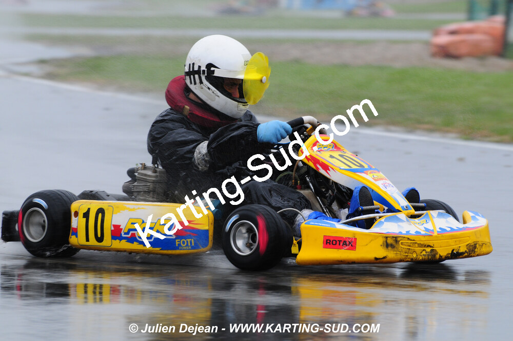 12/04/2009 : 1ère manche du Championnat Sud et 1ère manche du Championnat Régional Languedoc-Roussillon à Lavelanet (photos Julien Dejean) 2009 — karting