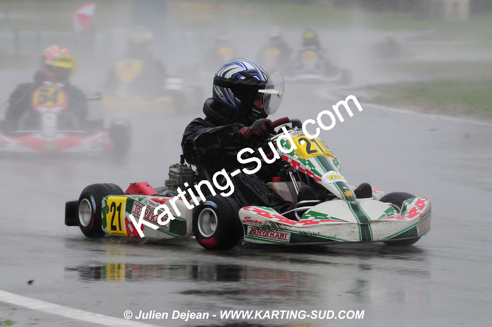 12/04/2009 : 1ère manche du Championnat Sud et 1ère manche du Championnat Régional Languedoc-Roussillon à Lavelanet (photos Julien Dejean) 2009 — karting