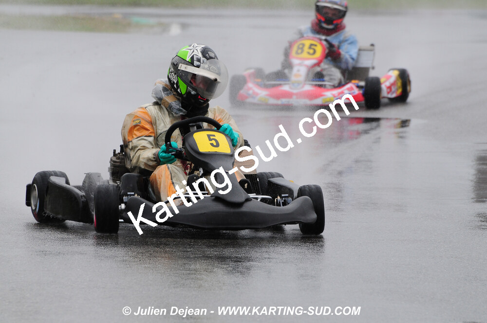 12/04/2009 : 1ère manche du Championnat Sud et 1ère manche du Championnat Régional Languedoc-Roussillon à Lavelanet (photos Julien Dejean) 2009 — karting