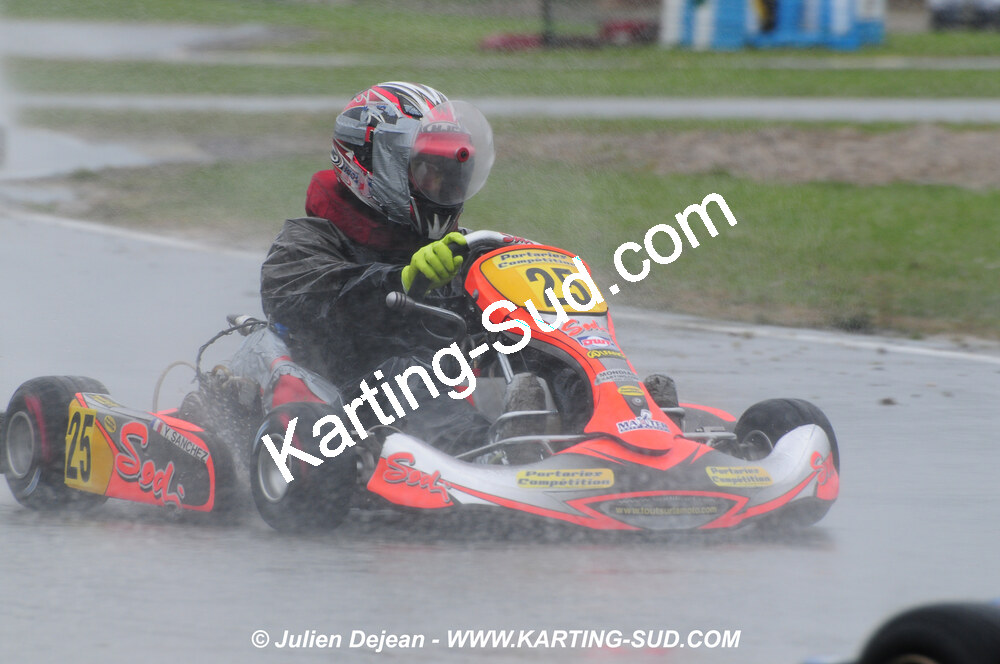 12/04/2009 : 1ère manche du Championnat Sud et 1ère manche du Championnat Régional Languedoc-Roussillon à Lavelanet (photos Julien Dejean) 2009 — karting
