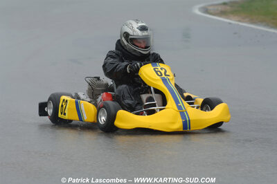 12/04/2009 : 1ère manche du Championnat Sud et 1ère manche du Championnat Régional Languedoc-Roussillon à Lavelanet (photos Patrick Lascombes) 2009 — karting