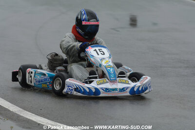 12/04/2009 : 1ère manche du Championnat Sud et 1ère manche du Championnat Régional Languedoc-Roussillon à Lavelanet (photos Patrick Lascombes) 2009 — karting