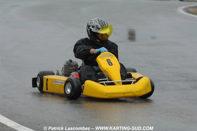 12/04/2009 : 1ère manche du Championnat Sud et 1ère manche du Championnat Régional Languedoc-Roussillon à Lavelanet (photos Patrick Lascombes) 2009 — karting