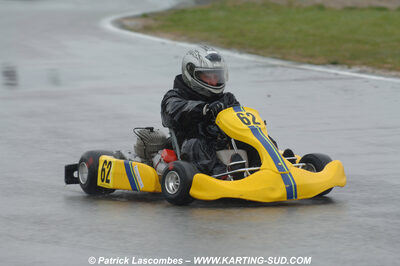 12/04/2009 : 1ère manche du Championnat Sud et 1ère manche du Championnat Régional Languedoc-Roussillon à Lavelanet (photos Patrick Lascombes) 2009 — karting