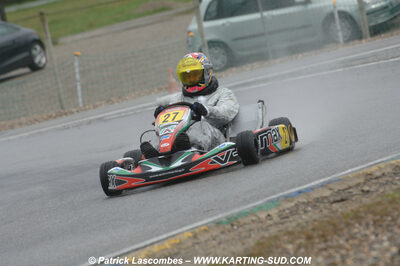 12/04/2009 : 1ère manche du Championnat Sud et 1ère manche du Championnat Régional Languedoc-Roussillon à Lavelanet (photos Patrick Lascombes) 2009 — karting