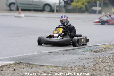 12/04/2009 : 1ère manche du Championnat Sud et 1ère manche du Championnat Régional Languedoc-Roussillon à Lavelanet (photos Patrick Lascombes) 2009 — karting