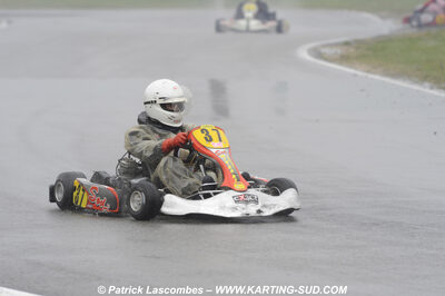 12/04/2009 : 1ère manche du Championnat Sud et 1ère manche du Championnat Régional Languedoc-Roussillon à Lavelanet (photos Patrick Lascombes) 2009 — karting