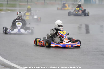 12/04/2009 : 1ère manche du Championnat Sud et 1ère manche du Championnat Régional Languedoc-Roussillon à Lavelanet (photos Patrick Lascombes) 2009 — karting