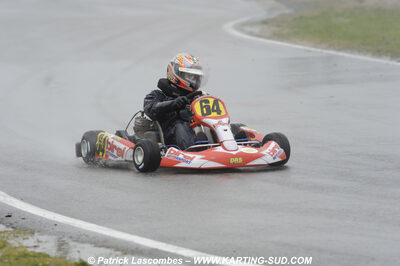 12/04/2009 : 1ère manche du Championnat Sud et 1ère manche du Championnat Régional Languedoc-Roussillon à Lavelanet (photos Patrick Lascombes) 2009 — karting