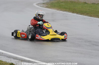 12/04/2009 : 1ère manche du Championnat Sud et 1ère manche du Championnat Régional Languedoc-Roussillon à Lavelanet (photos Patrick Lascombes) 2009 — karting