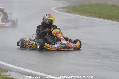 12/04/2009 : 1ère manche du Championnat Sud et 1ère manche du Championnat Régional Languedoc-Roussillon à Lavelanet (photos Patrick Lascombes) 2009 — karting